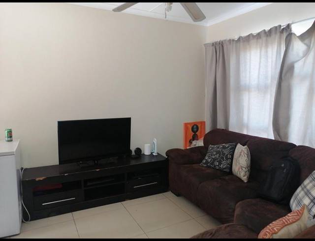 2 BEDROOM APARTMENT FOR SALE IN BRACKENHAM